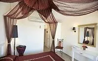 Connys Boutique Hotel Side