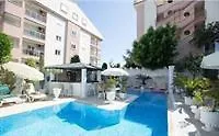 Connys Boutique Hotel 3*